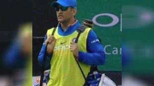 Loksatta, Loksatta news, loksatta newspaper, marathi news, marathi, Marathi news paper, Marathi news online, Marathi, Samachar, Marathi latest news, sports news, sports news in marathi, ICC Champions Trophy 2017, warm up, match, India, Bangladesh, ms dhoni, turns, water boy, Team India