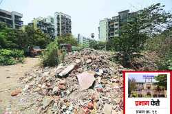 गॅरेज, फेरीवाल्यांकडून रस्ते गिळंकृत