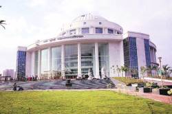 थकबाकीदारांवरील सवलतजादाला चाप