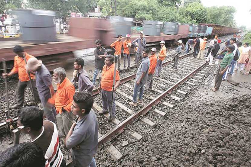 railway-gangman railway-gangman