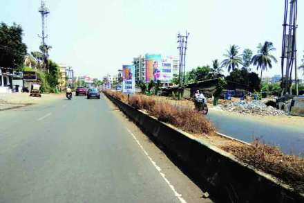 Ads on road dividers Ads on road dividers