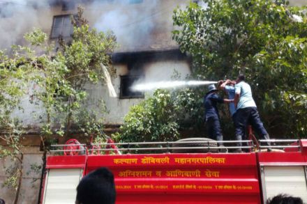 भिवंडीतील चप्पलच्या गोडाऊनला भीषण आग