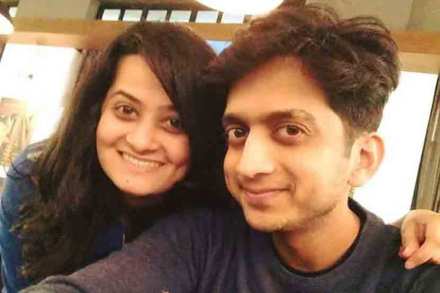 बालमैत्रिण साजिरी देशपांडे आणि अमेय वाघ बालमैत्रिण साजिरी देशपांडे आणि अमेय वाघ