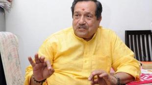 RSS leader, Indresh Kumar, Muslims to give up gosht, beef , गोमांस, cow slaughter in india, Loksatta, Loksatta news, Marathi, Marathi news, Western culture responsible for rape , triple talaq in India , RSS leader , Indresh Kumar , Valentine's Day responsible for rape and violence , Loksatta, Loksatta news, Marathi, Marathi news