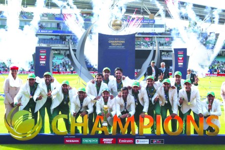 ICC Champions trophy 2017 Ind vs Pak: भारतावर मात करुन पाकिस्तान ‘चॅम्पियन्स’ !