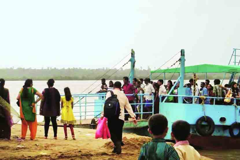 मार्वेकिनारी स्वच्छतागृहाची वानवा