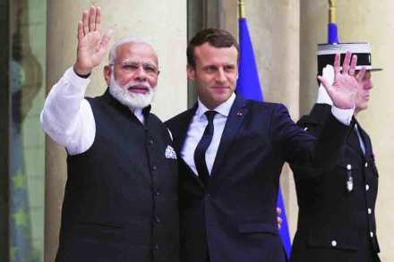 मोदी-मॅक्रॉन भेटीत हवामान बदल,दहशतवाद प्रतिबंधावर व्यापक चर्चा
