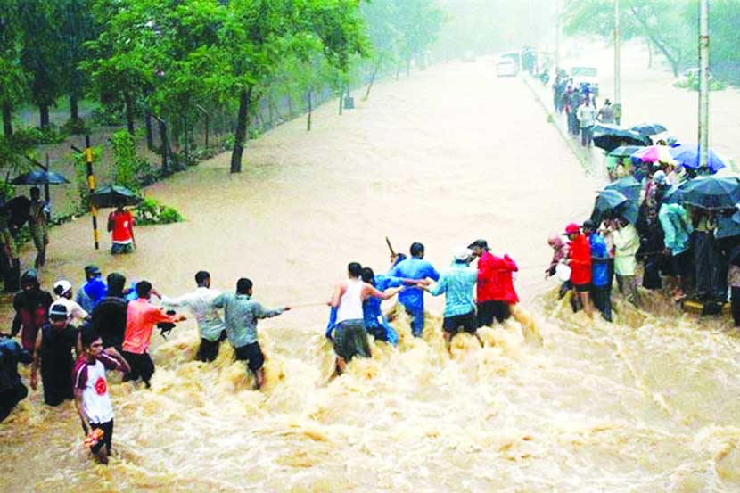 मुंबईत गेल्या ५० वर्षांत झाला नाही, एवढा विक्रमी पाऊस २६ जुलै २००५ रोजी झाला. 