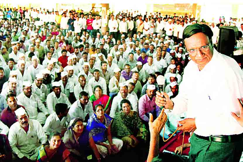 Maharashtra farmers strike