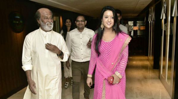 रजनिकांत आणि अमृता फडणवीस