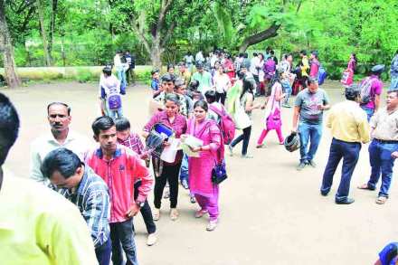 ‘ऑनलाइन’ गोंधळामुळे विद्यार्थीही संभ्रमित