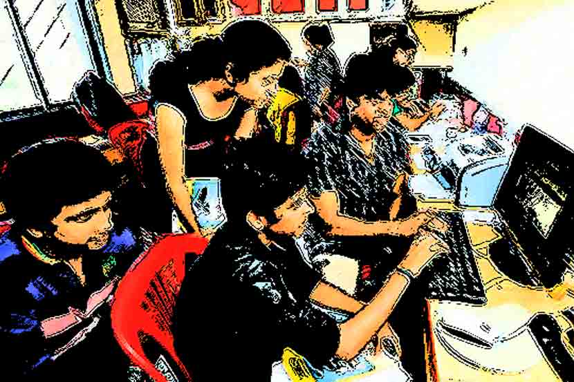 मुंबईत गेली सुमारे १० वर्षे ऑनलाईन प्रवेश प्रक्रिया राबविली जाते आहे. मुंबईत गेली सुमारे १० वर्षे ऑनलाईन प्रवेश प्रक्रिया राबविली जाते आहे.