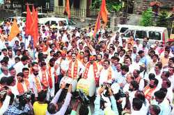 कर्जमाफीच्या मागणीसाठी कोल्हापुरात शिवसेनेचा मोर्चा