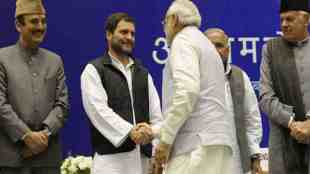 Rahul gandhi modi meet