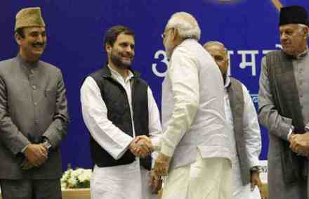 Rahul gandhi modi meet