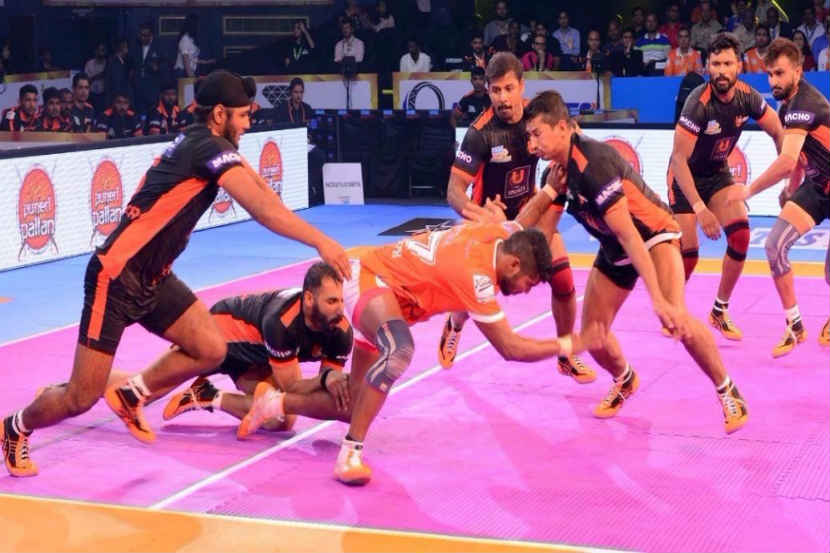 पहिल्याच सामन्यात पुणेरी पलटण यू मुम्बावर भारी पहिल्याच सामन्यात पुणेरी पलटण यू मुम्बावर भारी