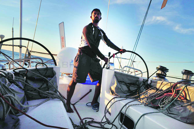 कमांडर अभिलाष टॉमी