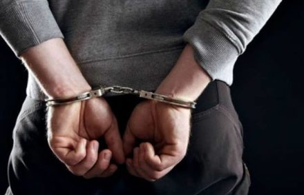 मुलाच्या लग्नात जेवणामध्ये गोवंशाचे मांस ठेवल्याच्या संशयावरुन जमावाने केली मारहाण