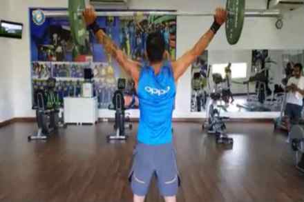 Find out here , MUST WATCH , Virat Kohli , Cricket, Sports news , Virat Kohli well sculpt body , Loksatta, Loksatta news, Marathi, Marathi news Find out here , MUST WATCH , Virat Kohli , Cricket, Sports news , Virat Kohli well sculpt body , Loksatta, Loksatta news, Marathi, Marathi news
