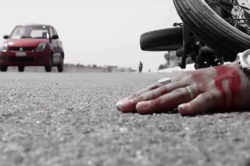 lack of empathy, Delhi, 35 year old, injured, accident, lay on roadside, 12 hours, mobile phone