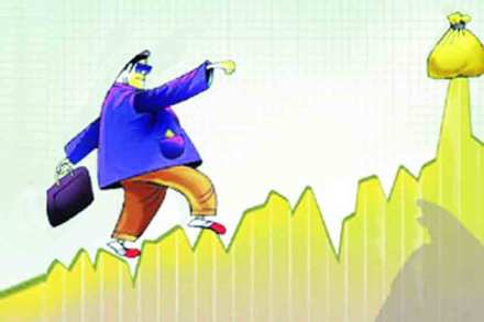 बचत खात्याऐवजी म्युच्युअल फंडाचे लिक्विड फंड अधिक परतावा देणारे व सोयीचे आहेत.