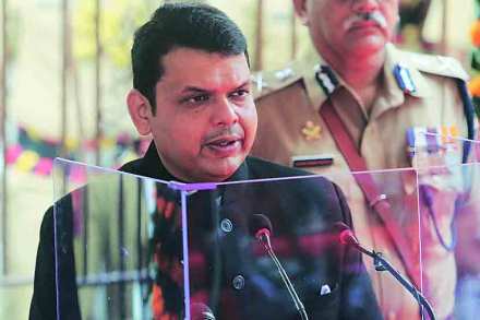 मुख्यमंत्र्यांचा ‘सप्तमुक्ती’संकल्प