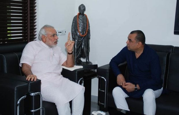 पंतप्रधान नरेंद्र मोदी आणि परेश रावल