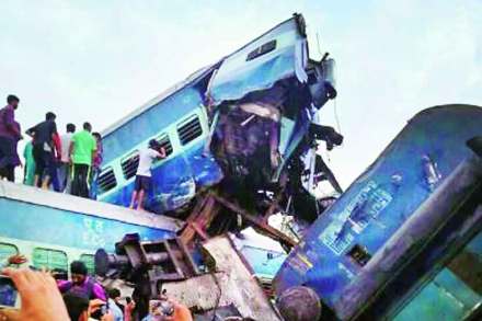 आले किती, गेले किती.. आले किती, गेले किती..