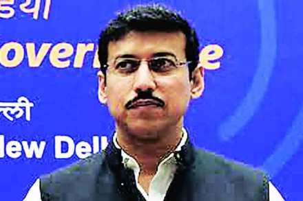  केंद्रीय क्रीडामंत्री राज्यवर्धन राठोड