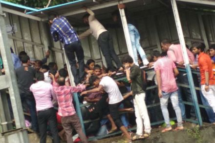 Loksatta, Loksatta news, loksatta newspaper, marathi news, marathi, Marathi news paper, Marathi news online, Marathi, Samachar, Marathi latest news, mumbai, mumbai news in marathi, Elphinstone Road station, stampede, Register, criminal cases, officials, responsible, shiv sena, mp Arvind Sawant Loksatta, Loksatta news, loksatta newspaper, marathi news, marathi, Marathi news paper, Marathi news online, Marathi, Samachar, Marathi latest news, mumbai, mumbai news in marathi, Elphinstone Road station, stampede, Register, criminal cases, officials, responsible, shiv sena, mp Arvind Sawant