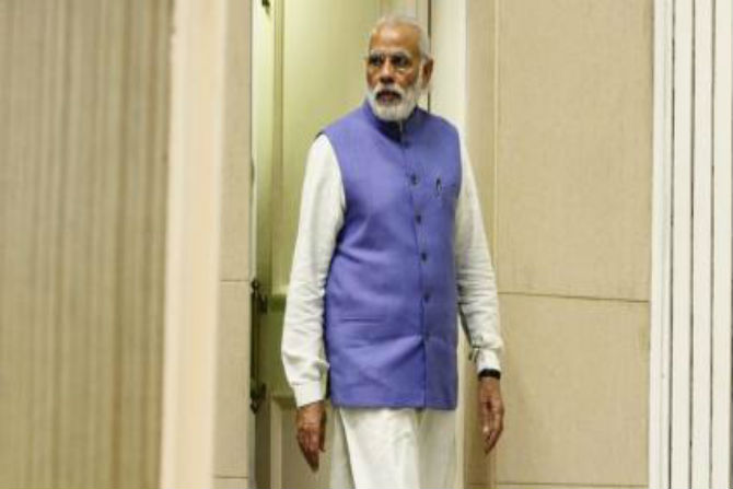 Narendra Modi Dressing Style Kurta Payjama And Jaket - Latest Photos ...