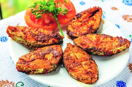 खाऊखुशाल : कोकणी पदार्थाची मेजवानी