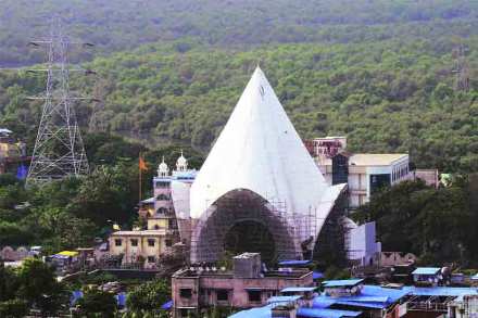 प्रासंगिक : आंबेडकर भवनाच्या उद्घाटनाची प्रतीक्षा प्रासंगिक : आंबेडकर भवनाच्या उद्घाटनाची प्रतीक्षा