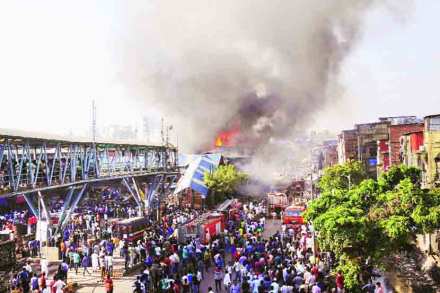encroachments in garib nagar Bandra