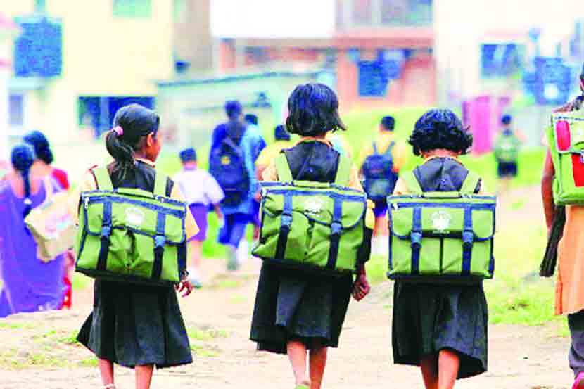 खासगी इंग्रजी शाळांत आदिवासी मुला-मुलींचा छळ