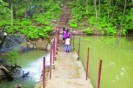 ( संग्रहीत प्रतिकात्मक छायाचित्र ) ( संग्रहीत प्रतिकात्मक छायाचित्र )