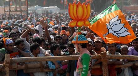 Gujarat poll, Gujarat election, Gujarat donors gave BJP four times more than to rest together , Congress, Loksatta, Loksatta news, Marahti, Marathi news Gujarat poll, Gujarat election, Gujarat donors gave BJP four times more than to rest together , Congress, Loksatta, Loksatta news, Marahti, Marathi news
