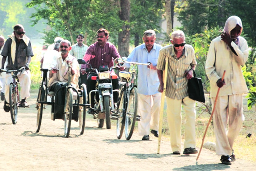 प्रभूचे हजारो हात