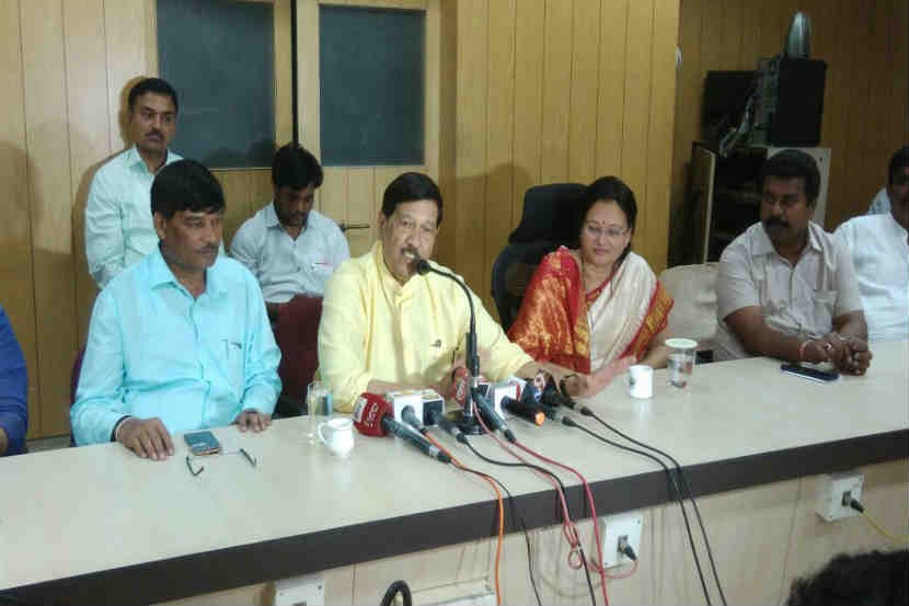भाजपमध्ये कोणाचीही गटबाजी खपवून घेतली जाणार नाही-बापट