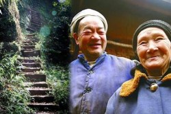 निखळ प्रेम! पत्नीसाठी त्याने सहा हजार पायऱ्या बांधल्या