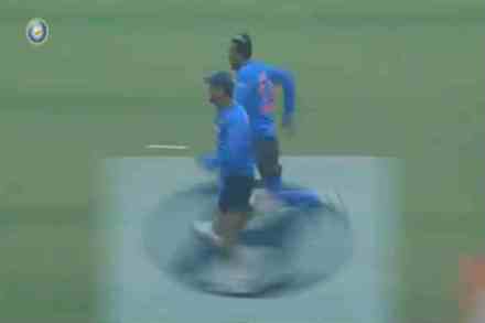 MS Dhoni vs Hardik Pandya