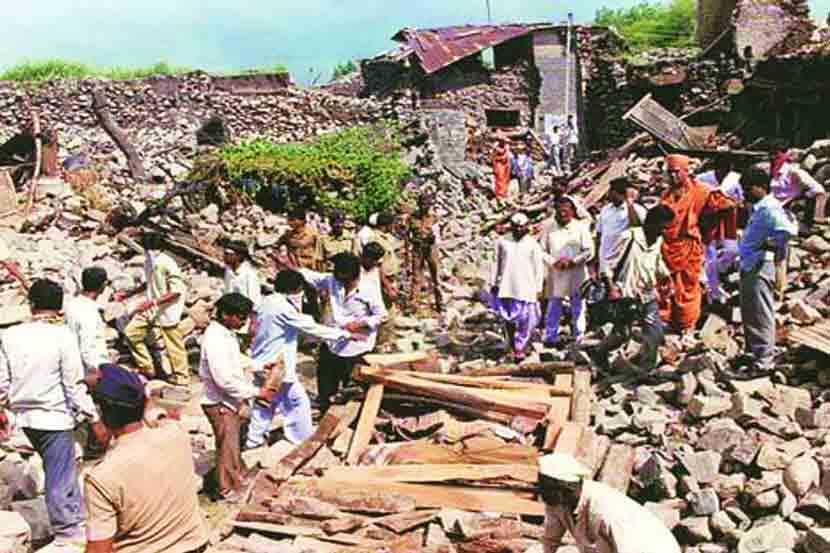 भूकंपानंतर प्रशासकीय गोंधळाचे हादरे