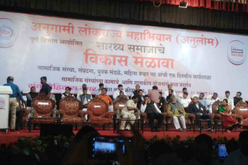 डॉ. राजू वाघमारे यांची मुख्यमंत्र्यांवर टिका