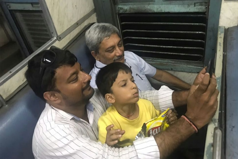 गोव्याचे मुख्यमंत्री मनोहर पर्रिकर  गोव्याचे मुख्यमंत्री मनोहर पर्रिकर