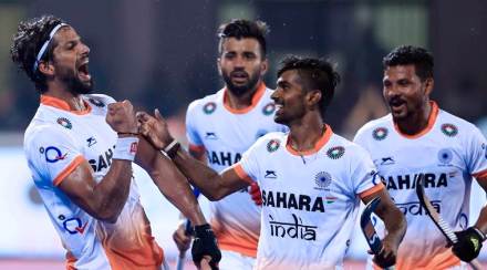 रुपिंदरपालने सामन्यात २ गोल झळकावले