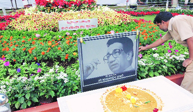Balasaheb Thackeray , MIM Mla imtiyaz jaleel, Shivsena, Build one hospital rather to create memorial of Balasaheb Thackeray , loksatta, Loksatta news, Marathi, Marathi news