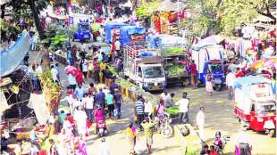 Street Hawkers, Public Space in Mumbai, Hawkers in mumbai,