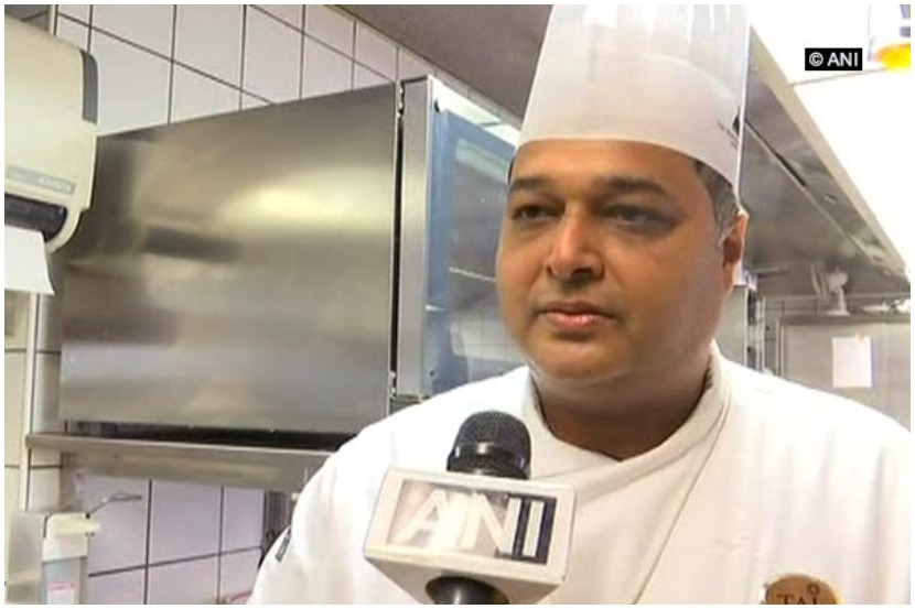 ताज हॉटेल समूहाच्या बल्लवाचार्यांचा एक गटच तिथे स्वंयपाक करण्यासाठी गेला आहे. ताज हॉटेलचे खास शेफ पंतप्रधानांसाठी भारतीय जेवण बनवणार आहेत. 
