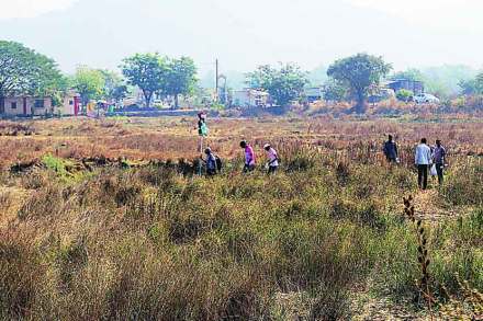 lays foundation stone for Navi Mumbai international airport lays foundation stone for Navi Mumbai international airport