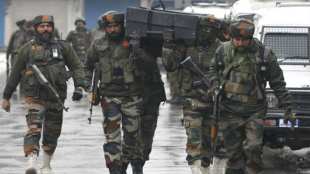 Srinagar encounter, CRPF camp, terrorists
